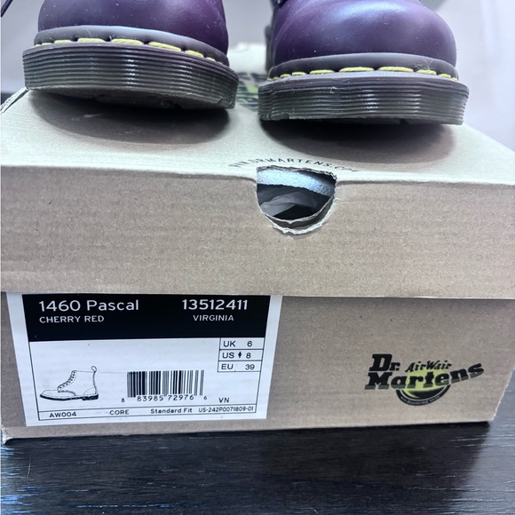 Dr. Martens Women's 🍒 Red 1460 Pascal Virginia Great condition - Picture 2 of 12